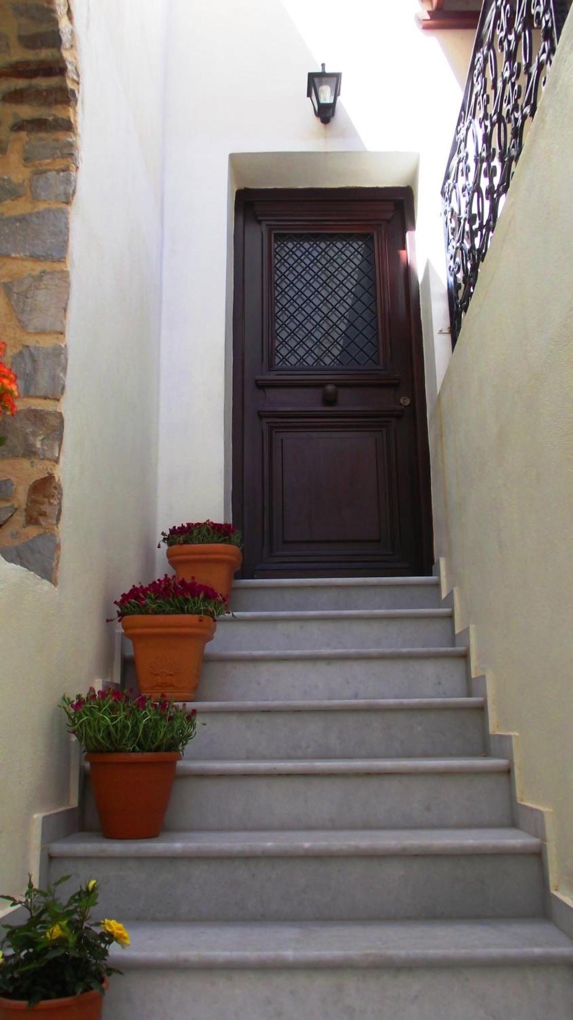 Iliada Hotel Ermoupoli Buitenkant foto